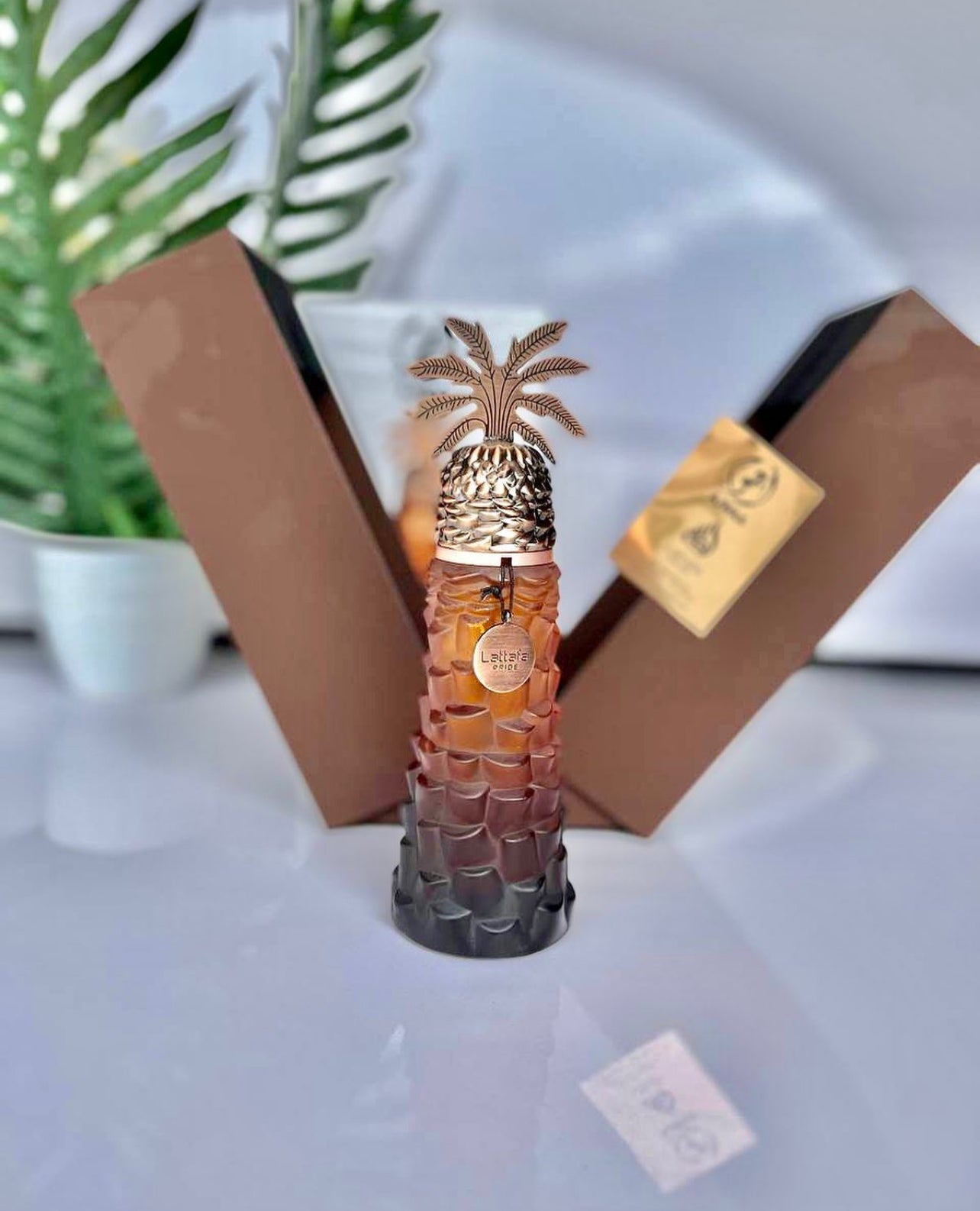 Ajwaa Lattafa Pride, Parfum arabesc Unisex